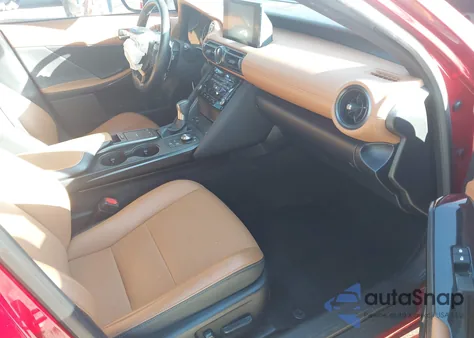 2023 Lexus Is 300 z USA, uszkodzony, nr VIN JTHCA1D22P5123726